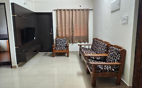 Prateek'S Apartment Near To The Krishna Mutt